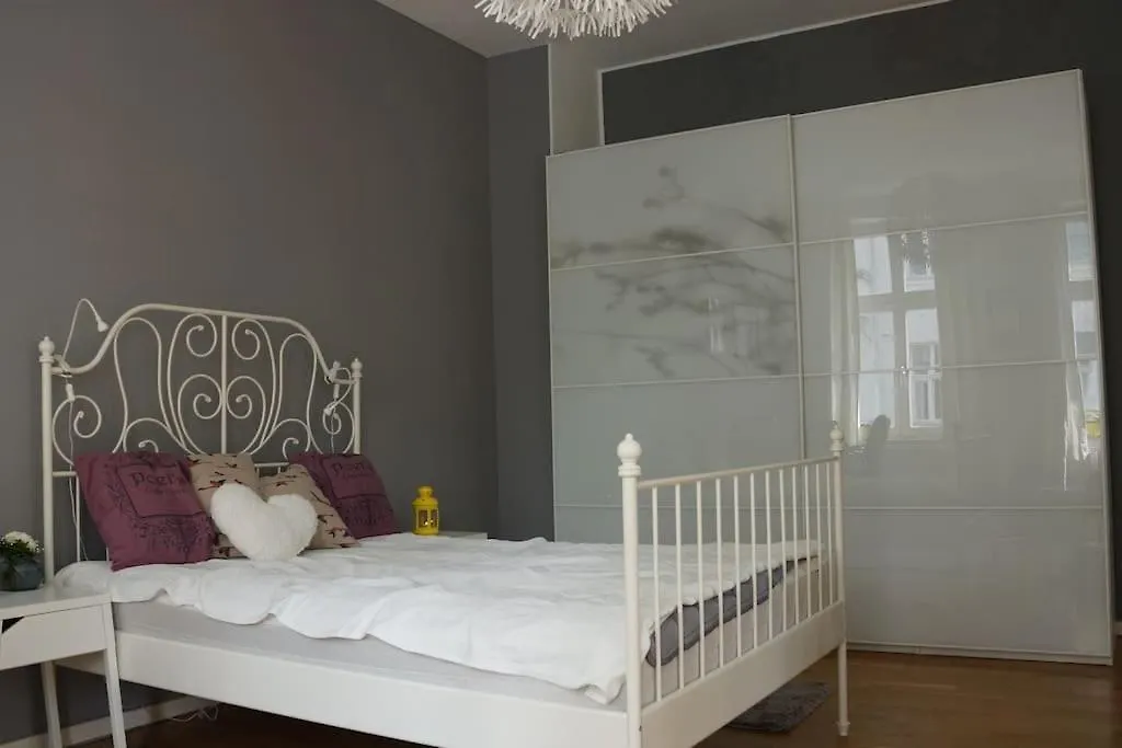Bright & Lovely Apartment City Centre 베를린